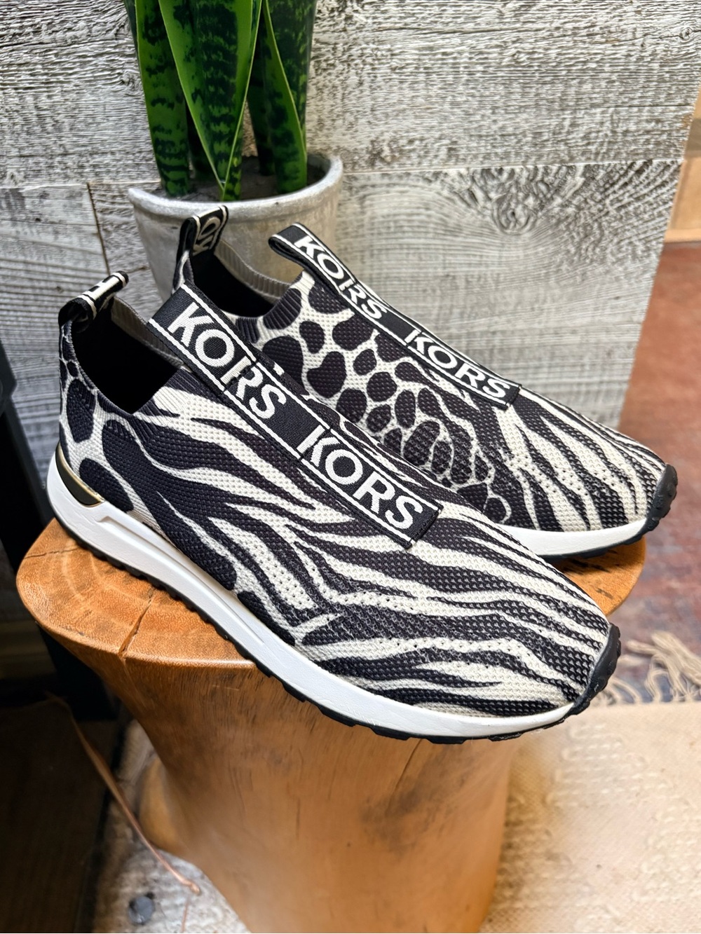 Michael Kors | "Bodie" Animal Print Pull-On Knit Sneakers - Women's 8, B/Gr/Gold
